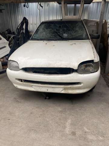 FORD ESCORT KAPUT TAMPON FAR  ORJİNAL ÇIKMA